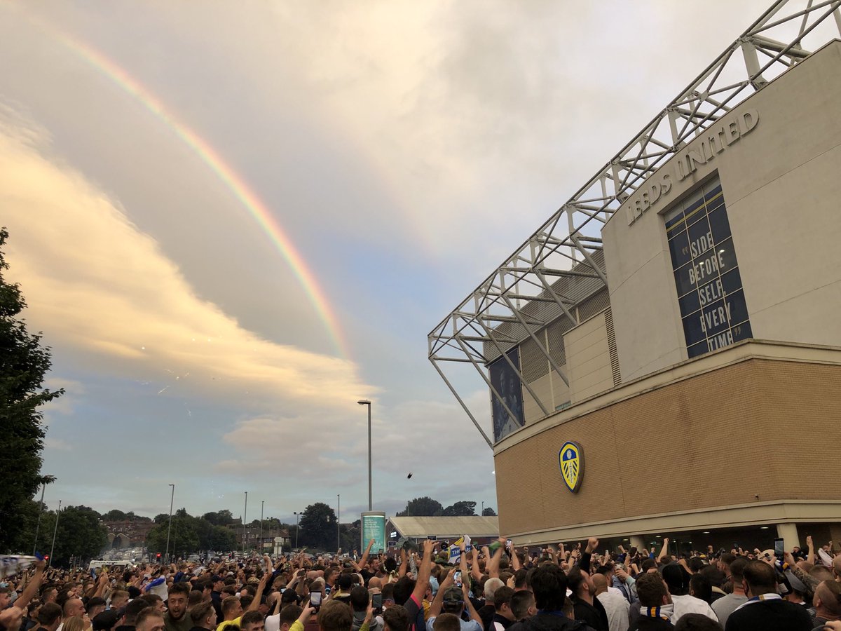 addinuff's tweet image. Thank you Jack, Norman, Trevor, Billy and Don all sat watching this #lufc