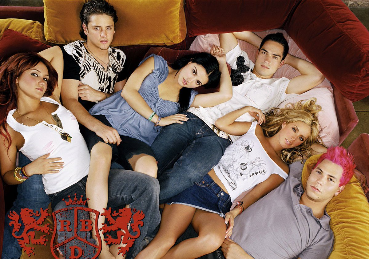 barbidulce's tweet photo. tomando mates y escuchando rbd y kudai https://t.co/rJSOQNU9mK