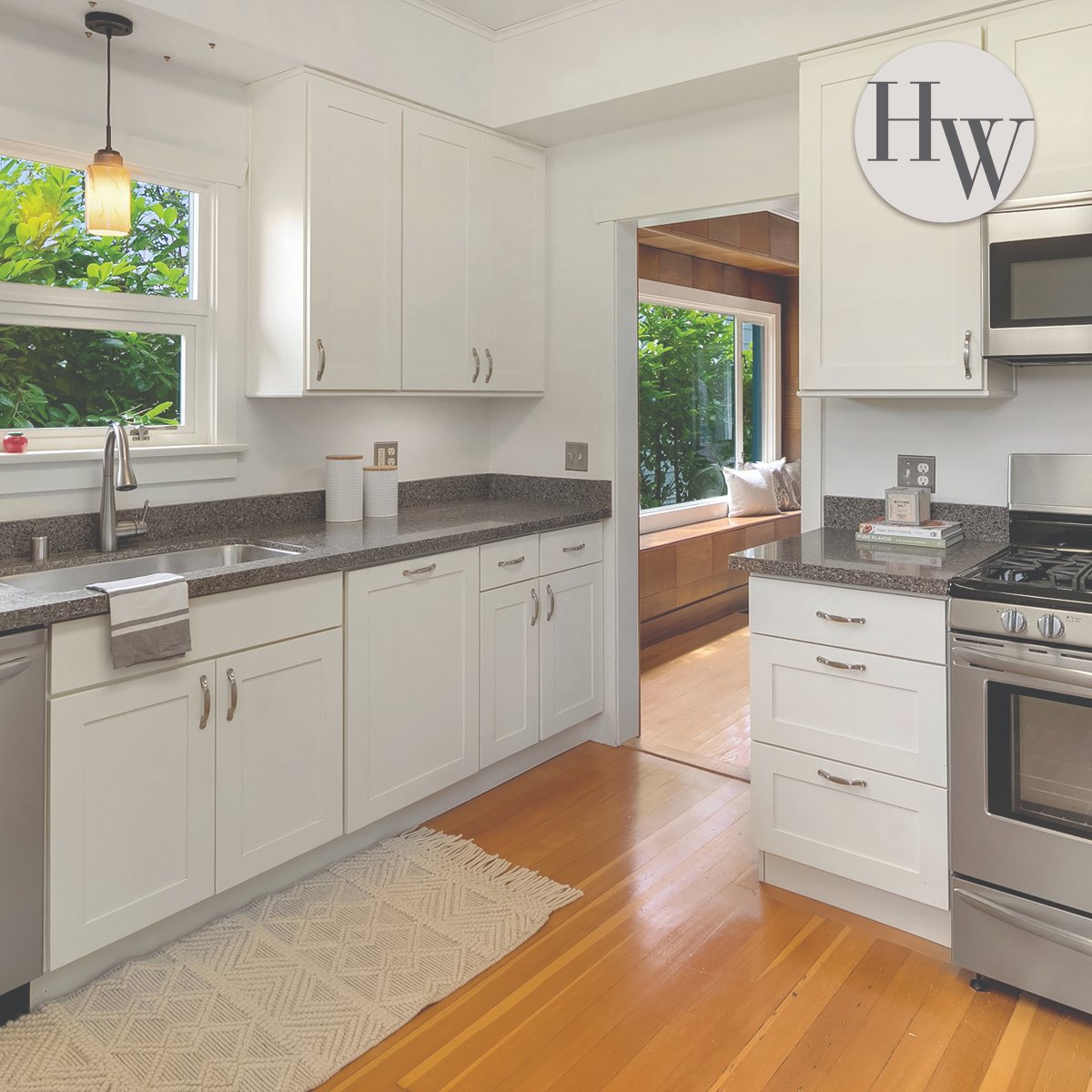HeidiwardRE's tweet photo. My new listing tat 7210 5th Ave NW just hit the market! Contact me at heidi@heidiwardre.com to set up a tour! #heidiwardre #heidiwardrealestatebroker #seattlerealestate #seattlehome #seattle https://t.co/hadPbzqlpJ