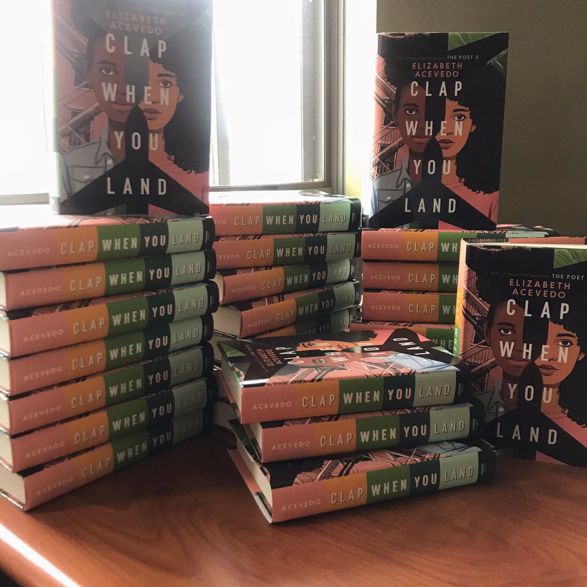 Lincoln High School Library📖❤️ c/o Kristin Sierra tweet media