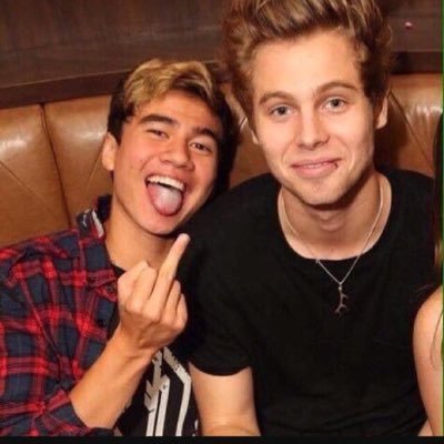 calum hood and luke hemmings: a thread