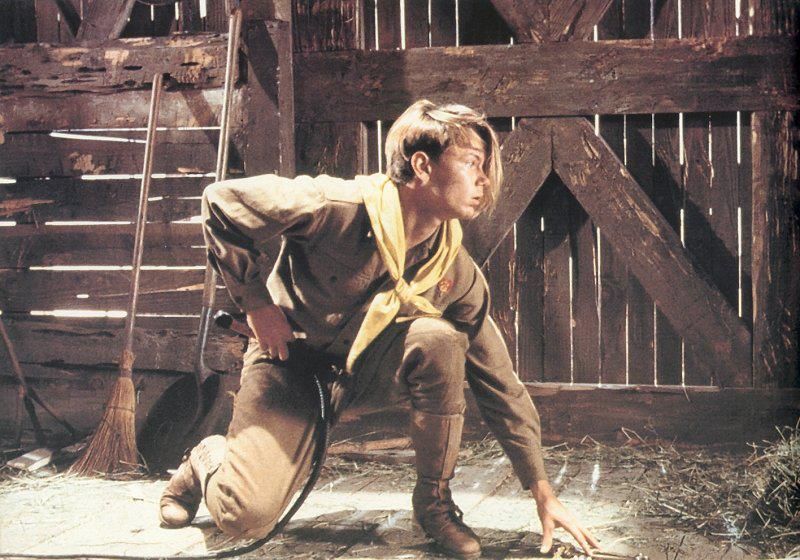 Viendo a River Phoenix con uniforme scout en el prólogo de 'La última cruzada' de Spielberg, no sé si estoy viendo al joven Indy o a un Tintín-Totor al que el viento todavía no ha ondulado el flequillo.