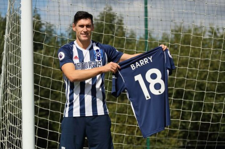 FSVFCofficial's tweet photo. Our 3rd signing of the evening. A veteran of the game, not sure how he scammed a professional career to be fair, especially with the most caps in the prem. He wouldn’t look out of place playing for Spennymoor Town FC. Number 18. GARETH. BARRRRYYYYYYYY. #UTFSV https://t.co/hrngovpEdR