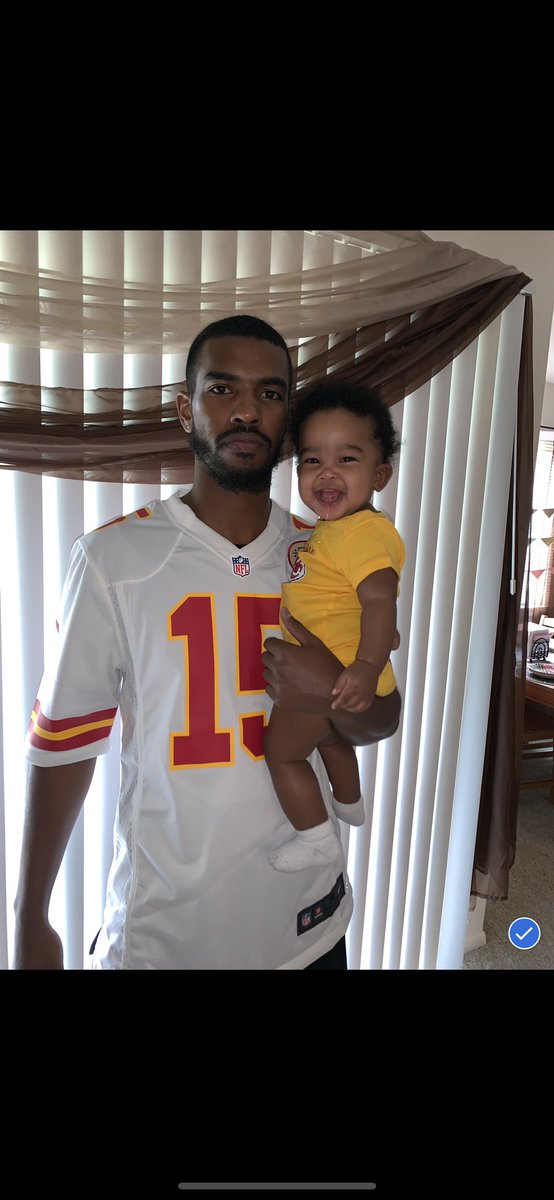 _casualcam's tweet photo. @Mathieu_Era How many retweets for a signed jersey for my babygirl?! #ChiefsKingdom #HoneyBadger #MathieuEra https://t.co/ztyzNRMHfl