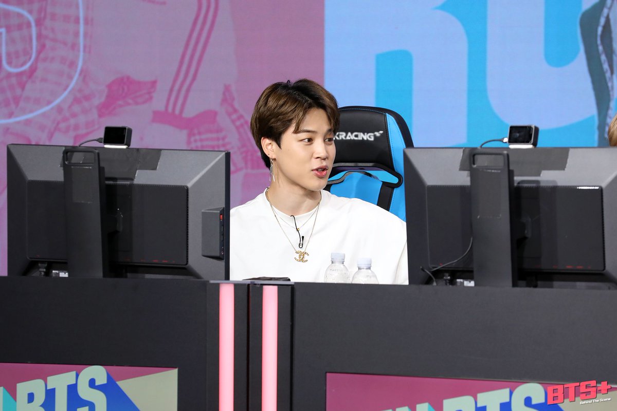 Jimin Chile tweet media