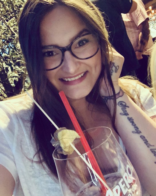 Pr&uuml;fung bestanden, Ausbildung beendet, heute wird gefeiert 🧑🏽&zwj;🎓 Passed my final exam 🥳🥳🥳  . #finalexam<a href="/tag/home"class="tags"><span>#home</span></a><a href="/tag/happy"class="tags"><span>#happy</span></a><a href="/tag/party"class="tags"><span>#party</span></a><a href="/tag/germany"class="tags"><span>#germany</span></a><a href="/tag/drinks"class="tags"><span>#drinks</span></a><a href="/tag/holly"class="tags"><span>#holly</span></a><a href="/tag/finalexam"class="tags"><span>#finalexam</span></a>