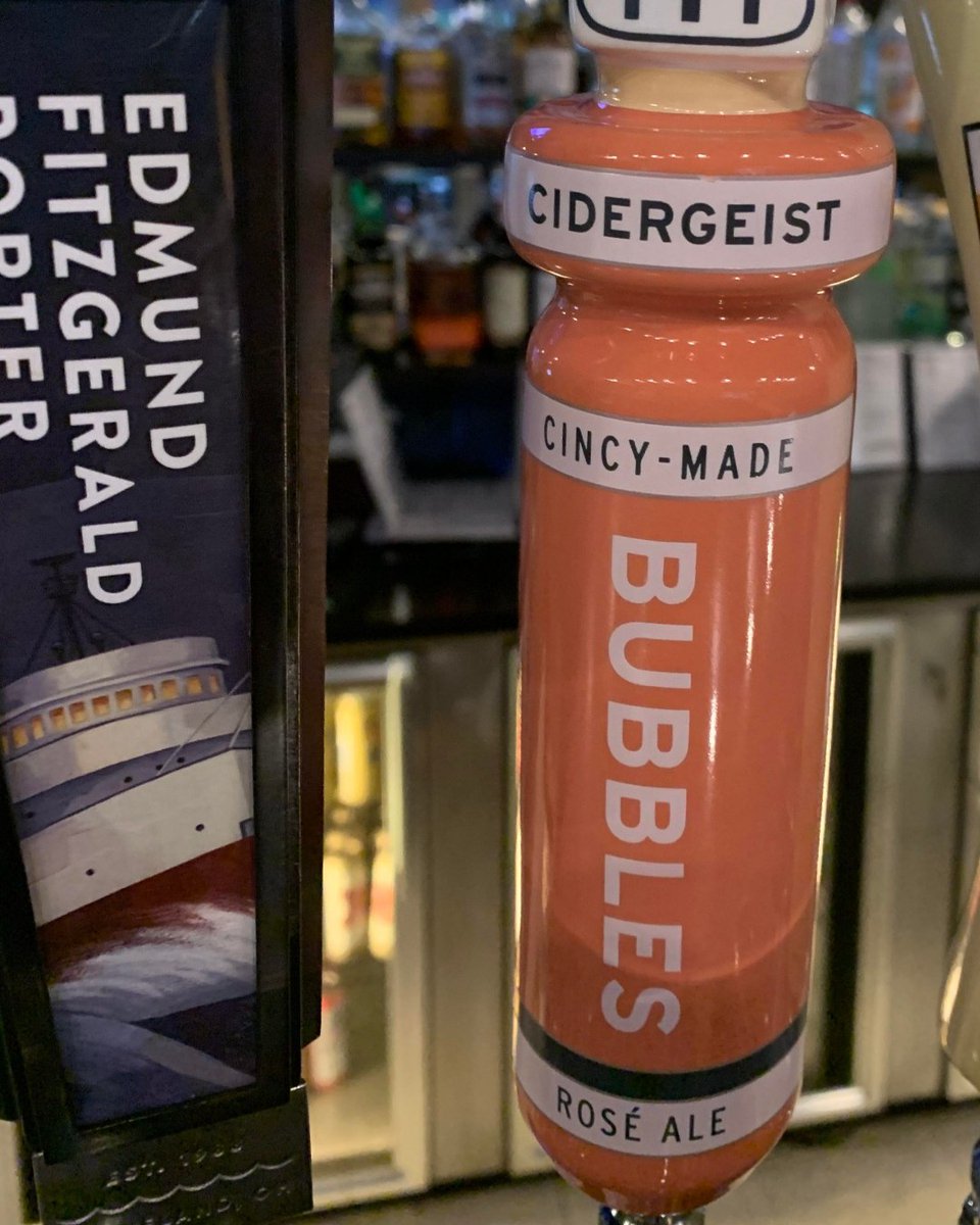 sport_bowl's tweet image. Bubbles is back on tap!

A Rosé Ale made with apple, peach and cranberry, for additional pink hue, tartness and juicy fruitiness.

#rhinegeist #cidergeist #bubbles #craftbeer