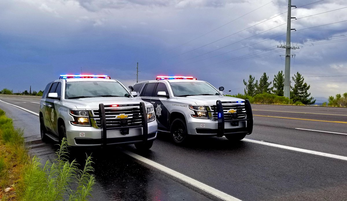 Arizona_DPS's tweet photo. ⛈ #Monsoon weather has arrived in many parts of Arizona! A trooper took this photo on SR 92 in Hereford after responding to a single-vehicle collision in which the car hydroplaned. Here are a few wet weather driving tips to keep in mind...💧(1/2) https://t.co/T5yWUqaebK