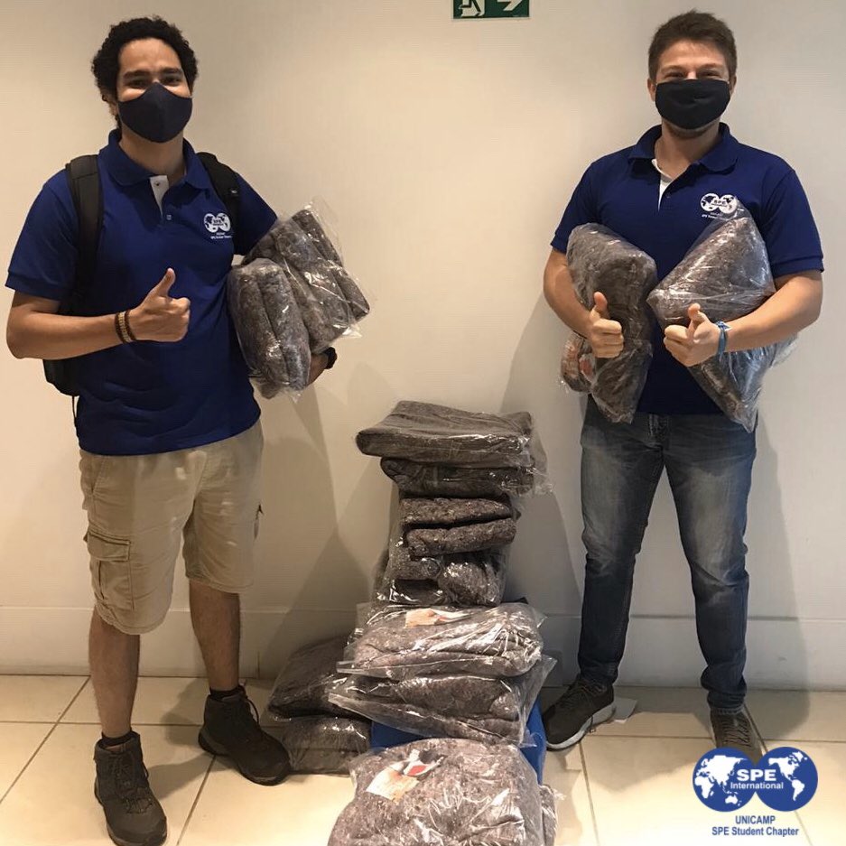 SPEUnicamp's tweet photo. Com muita felicidade compartilhamos o resultado da ação solidária do projeto "Cobertor do Bem". Ao todo, 50 cobertores foram doados a pessoas em condição de vulnerabilidade social para suportar as baixas temperaturas atingidas na região de Campinas. Agradecemos a todos! #WeAreSPE https://t.co/RUhy4wMHyy