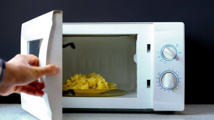 Cam_Medicine's tweet photo. متى يكون الطهي في أفران الميكروويف ضارا بالصحة؟ || بي بي سي
#Micowave #Cooking #Food #BBC
https://t.co/lHtdc51cat
المصدر الأساسي
https://t.co/XHtWBmp7QG https://t.co/q0l3I22paI