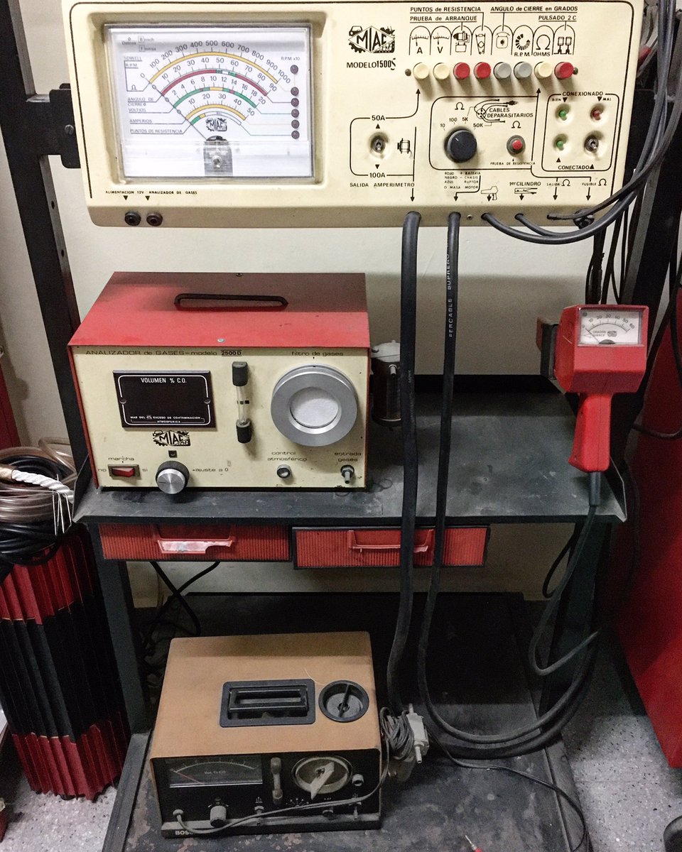 #recuerdosMIAC ⏳- ¿Alguno de vosotros llegó a trabajar con este equipo? 
...
#diagnosis #automovil #emisiones #reparacion