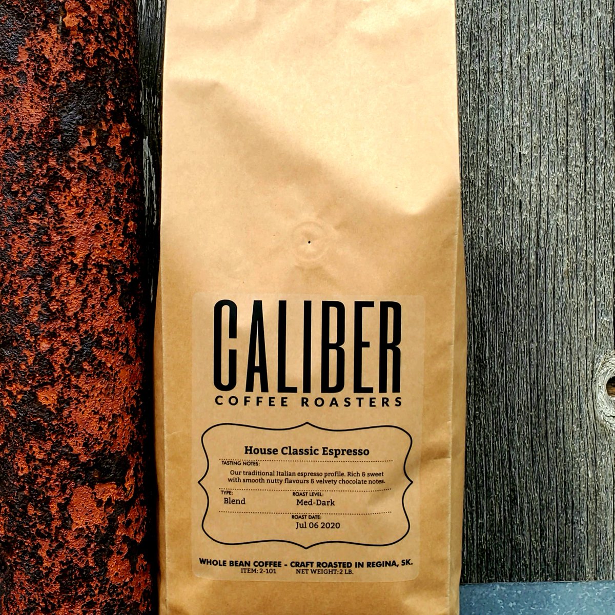 CaliberCoffee's tweet photo. Two Pounds of House Espresso! One of our best selling coffees—rich &amp; sweet with smooth nutty flavours &amp; velvety chocolate notes. For online coffees, visit https://t.co/uoGPUeaADg #Espresso #Cappuccino #EspressoMacchiato #EspressoMartini #Coffeehouse #CaliberCoffeeYQR https://t.co/EKWcl2IAsr