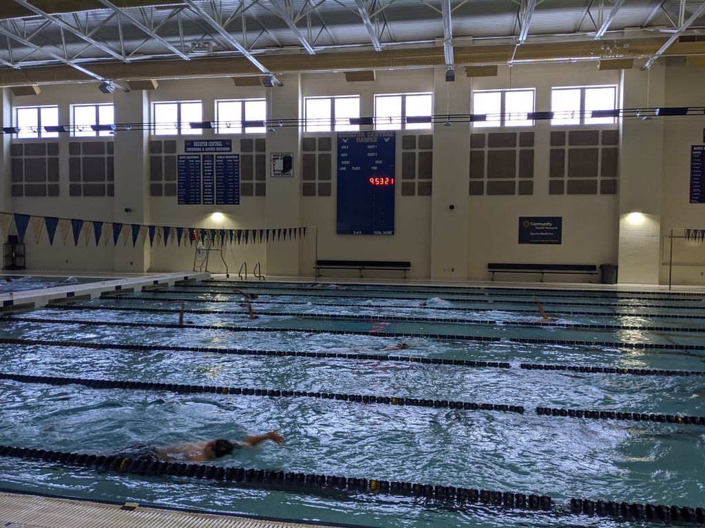 PIKECoachGrace's tweet photo. Aquahawks finishing the week strong with today's workout! The positivity and energy of the group this week was amazing!!
Rest up and hydrate all weekend and let's do it again next week!
#aquahawks #dothework #recoverright #letsgo https://t.co/QDRPHzPfFw