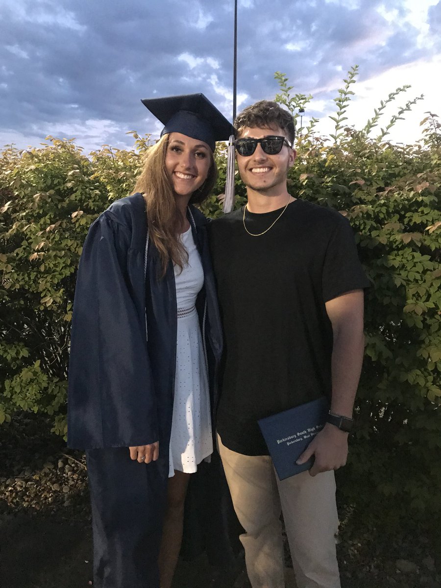 WinansLogan's tweet photo. Happy birthday kid, I hope you have a great day! Always super proud of you, miss you♥️🎉🎁 https://t.co/HKV89z4G9o