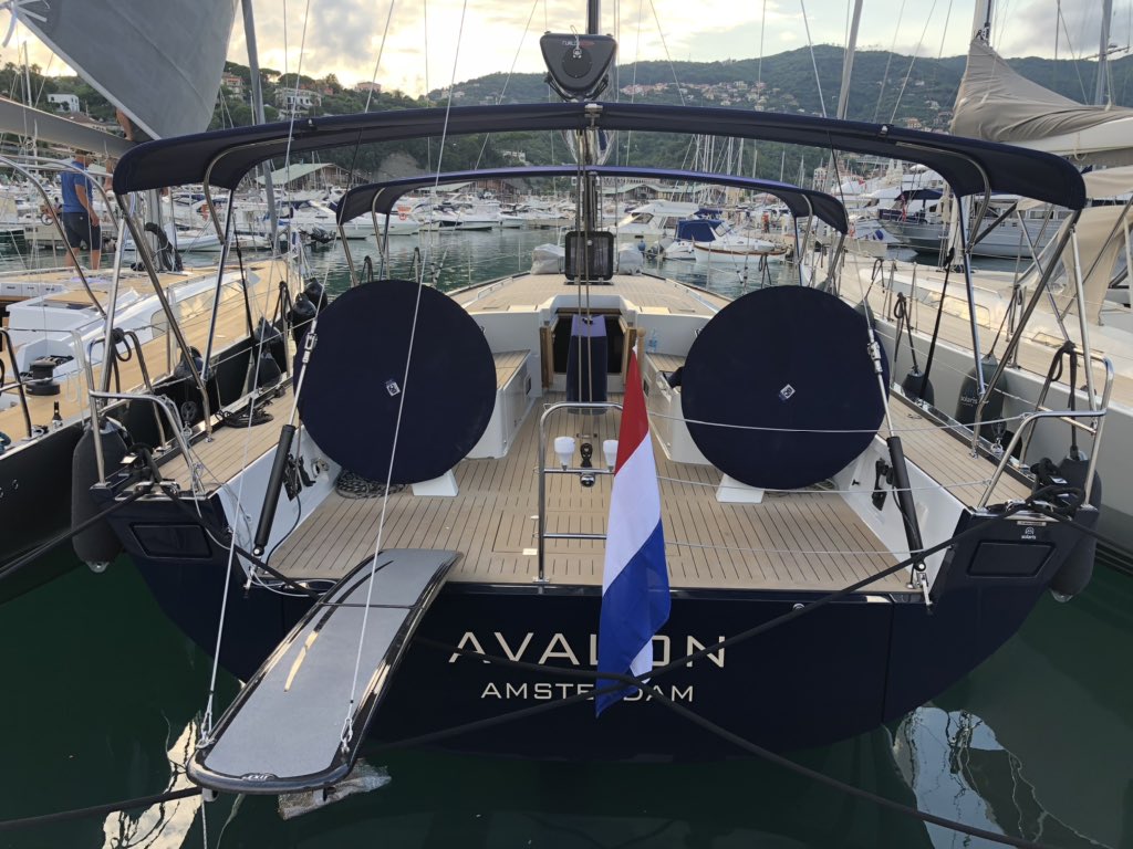 Opleveringskeuring van een nieuwe Solaris 47 met proefvaart in Varazze, Italie