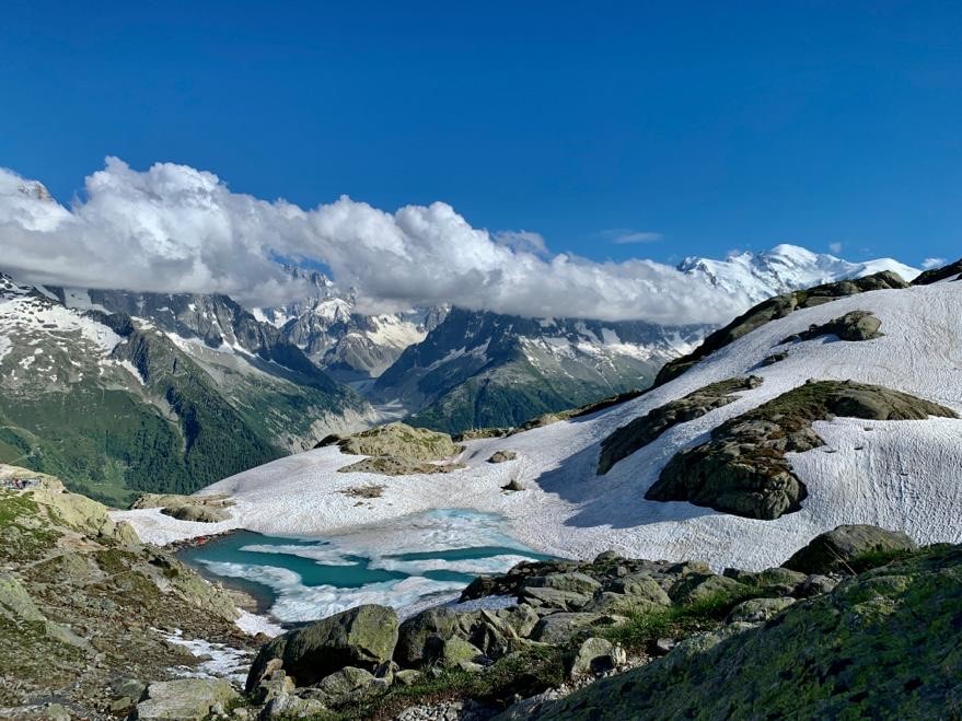 Terres_Aventure's tweet photo. Randonnée au #lacblanc depuis le #col des #Montets dans le massif des aiguilles rouges 😍
📸 Gabriel Clair
#rando #randonnée #voyage #hiking #trekking #trek #aventure #terdav https://t.co/8f0Cm650ci