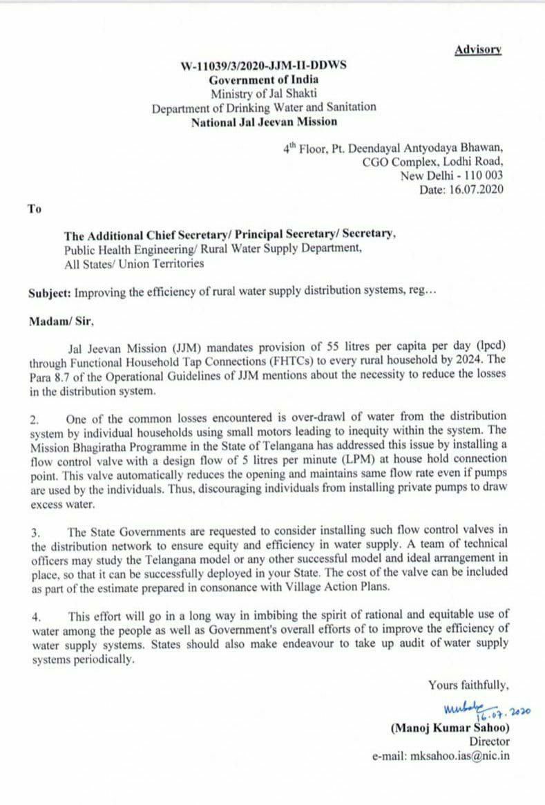 DharaniBRS's tweet photo. BJP (Bandi &amp; Gundu) : Hey tooooch!!! Tondata aadutundi Govt of India. 

Memu fight chestunte,
Meeru praise chestunnaru.

Ila ITE memu aadamu Modi Garu.. https://t.co/qhCR5akOju