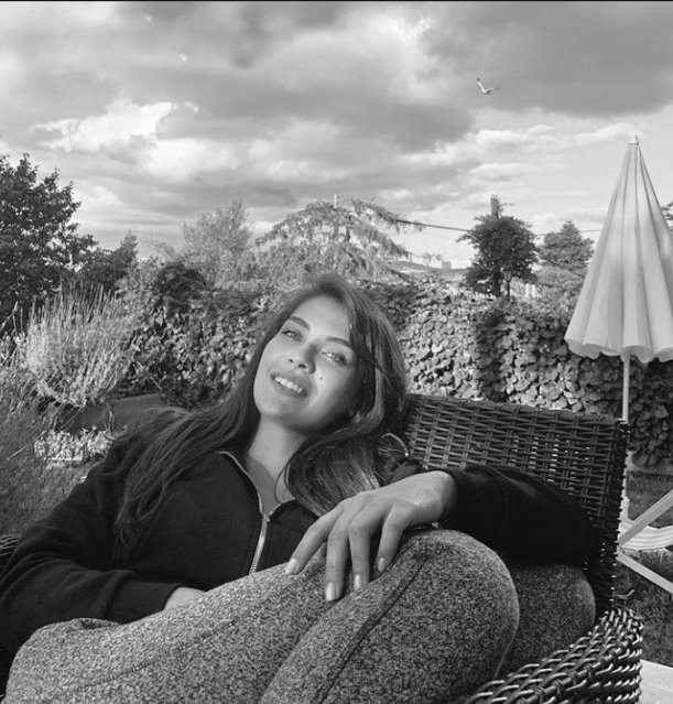 Hastag çalışmamız başladı 🌿

Hedef : 3.000 tweet ✨

Hastaglar 👇

#BiranDamlaYılmaz
#Nehir