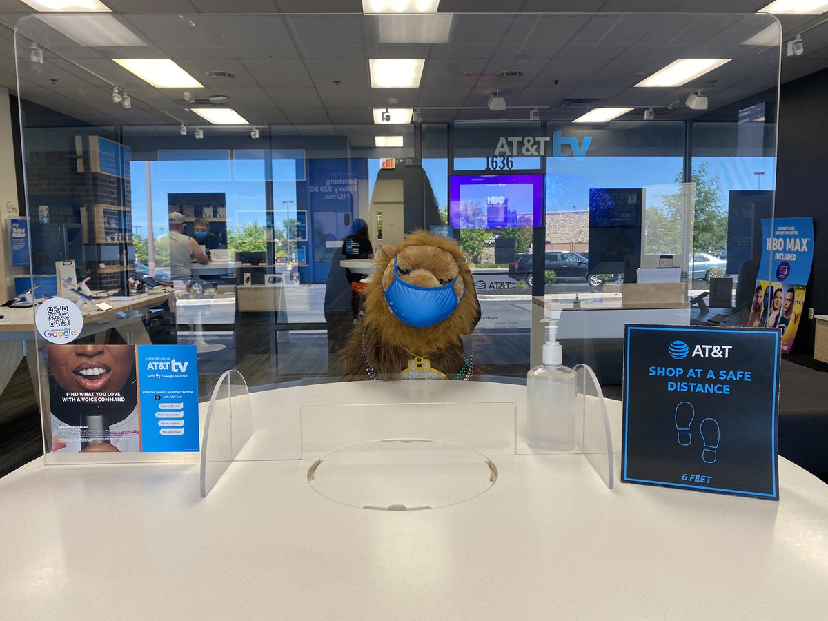LeoKingOfOHPA's tweet photo. Leo is here at your service. Ready to safely assist our customers. #SOHelite #unstOHPAble #LifeAATT #TeamElevate https://t.co/pS8g2DzO5O