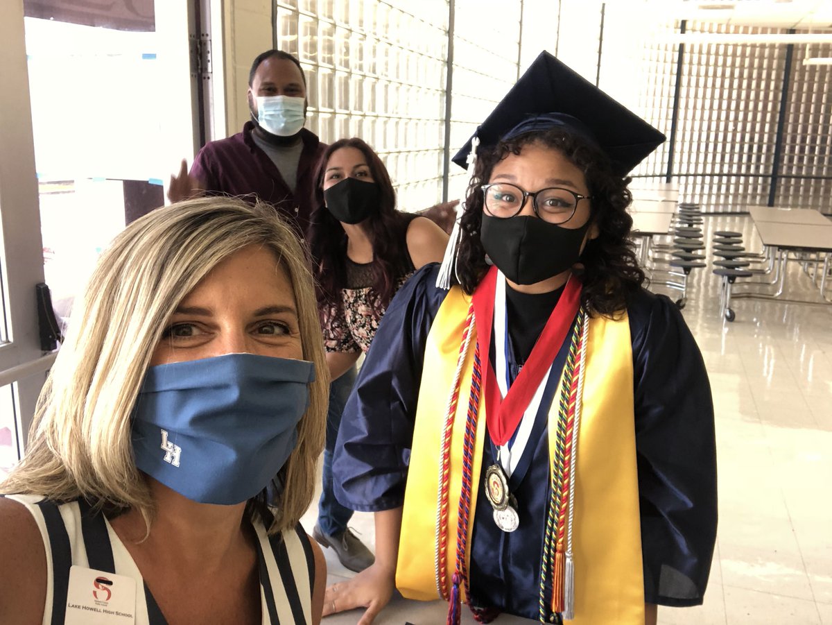 ¡El día más esperado! ¡Día de La Graduación! Go Silverhawks!!