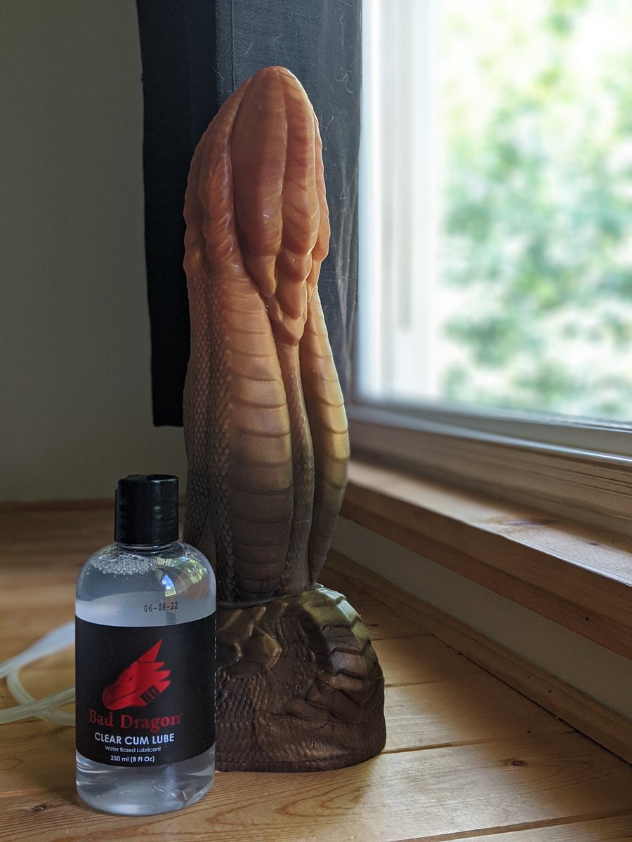 baddragonbb's tweet photo. Y'all. 😍😍😍
I can NOT wait to try this baby out! Thanks, @baddragon!

#baddragon #fillmeup #cumtube #oorochixl https://t.co/bPt0NyHKUL