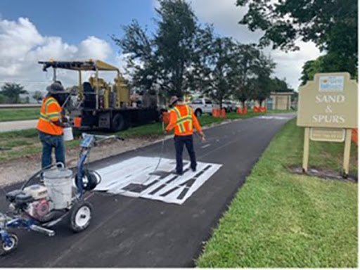 javier_argotti's tweet photo. The most visible and tangible evidence of a bicycle-friendly community is the presence of good infrastructure that supports bicycling and other green ways of transportation. #GOGREEN #greenways #AEGmobility #sustainableMobility https://t.co/uw2fzauOq2