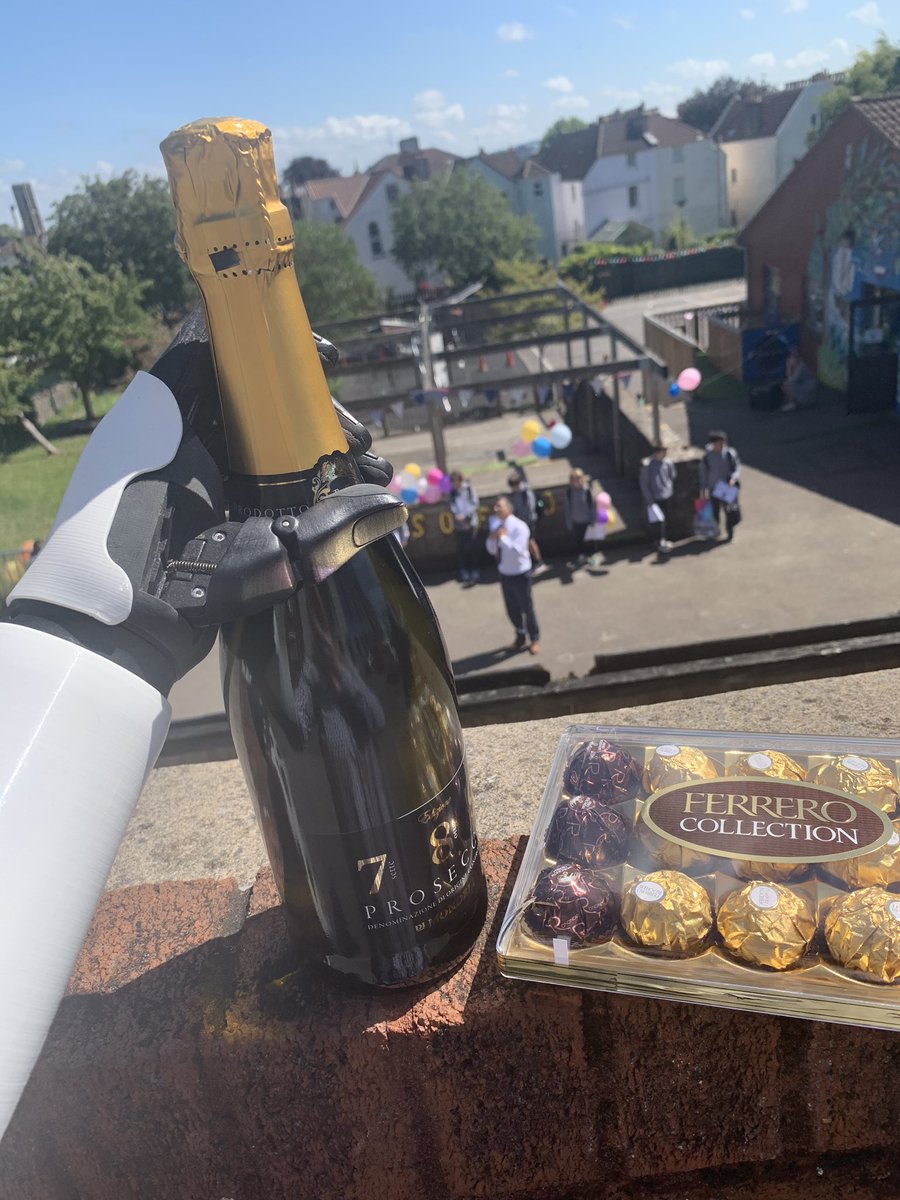 BionicFizzy's tweet photo. Prosecco & chocolates for my children’s teachers (they definitely deserve them!) Last day of primary school! @openbionics #schoolsoutforsummer #year6leavers #bionicmum #bionicsquad #mumlife #proudmum https://t.co/6JDC4xP2VX