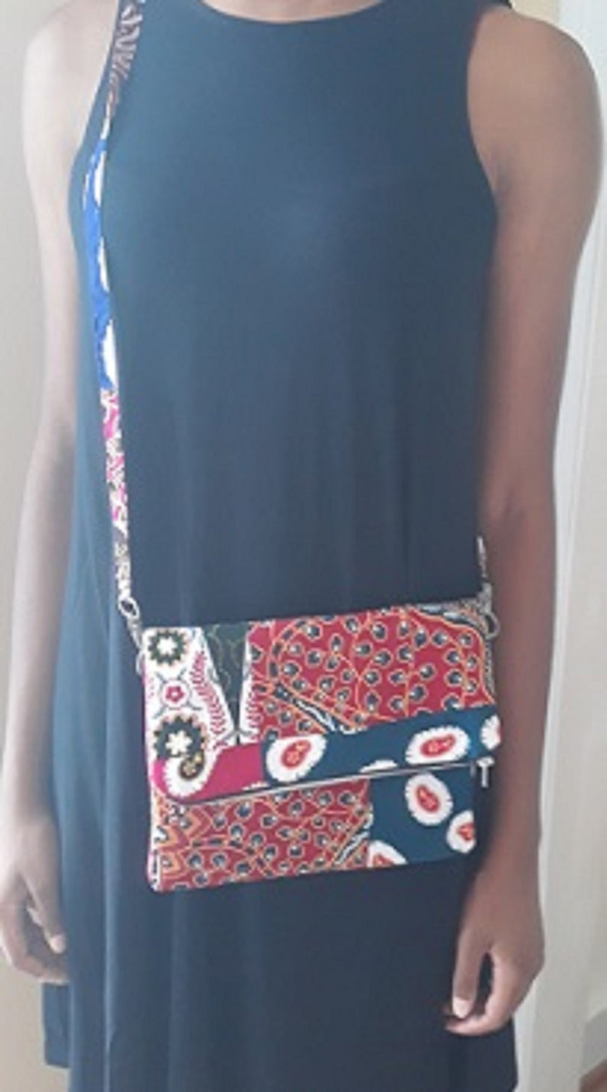 HandmadeMkoba's tweet photo. Mkoba's Premium handmade Ankara Crossbody Bag or Clutch Patchwork Green.  

Get yours today at https://t.co/UjbF0BpEyt

#BlackOwnedBusiness https://t.co/OTvnOdpNrN