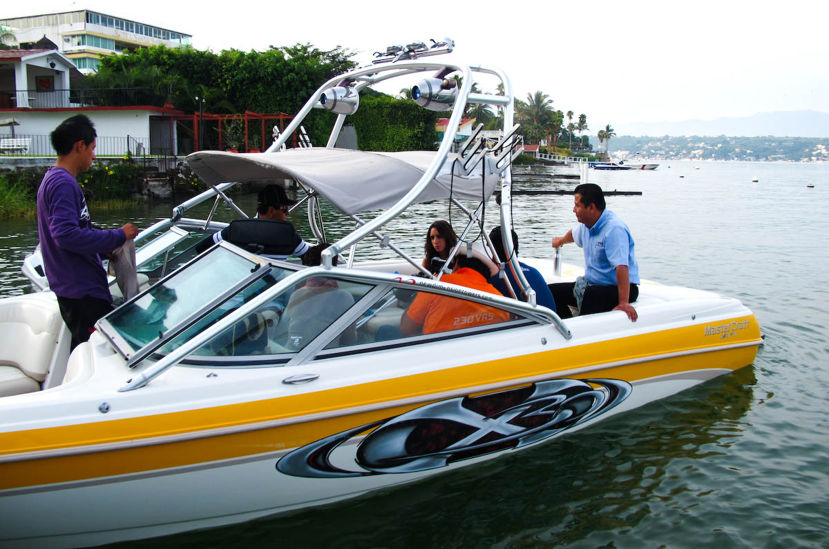Turismo_Teques's tweet photo. Planea un fin de semana divertido a 90 minutos de la Ciudad de México

https://t.co/xYr1SfCQx4

🏡 Casas Vacacionales
🛏 Hoteles
🍽 Restaurantes
👨‍🚀 Paracaidismo
⛵️ Veleros
✈️ Ultraligeros y Planeadores
🚲 Ciclismo y Triatlón
🏍 Motos Acuáticas
🛥 Yates, Lanchas y Kayaks https://t.co/NMjxIuMfsk