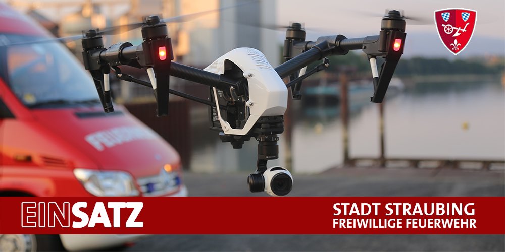 Fw_Straubing's tweet photo. +++ Verkehrsunfall mit sechs Fahrzeugen +++

Insgesamt sechs Autos waren heute Nachmittag bei einem #Verkehrsunfall auf der B20 beteiligt. Die Bundesstraße war für mehrere Stunden gesperrt. 
Wir unterstützten die Polizei bei der Unfallaufnahme mit unserem Quadrokopter „#VITUS“. https://t.co/s8FWFfoTNb