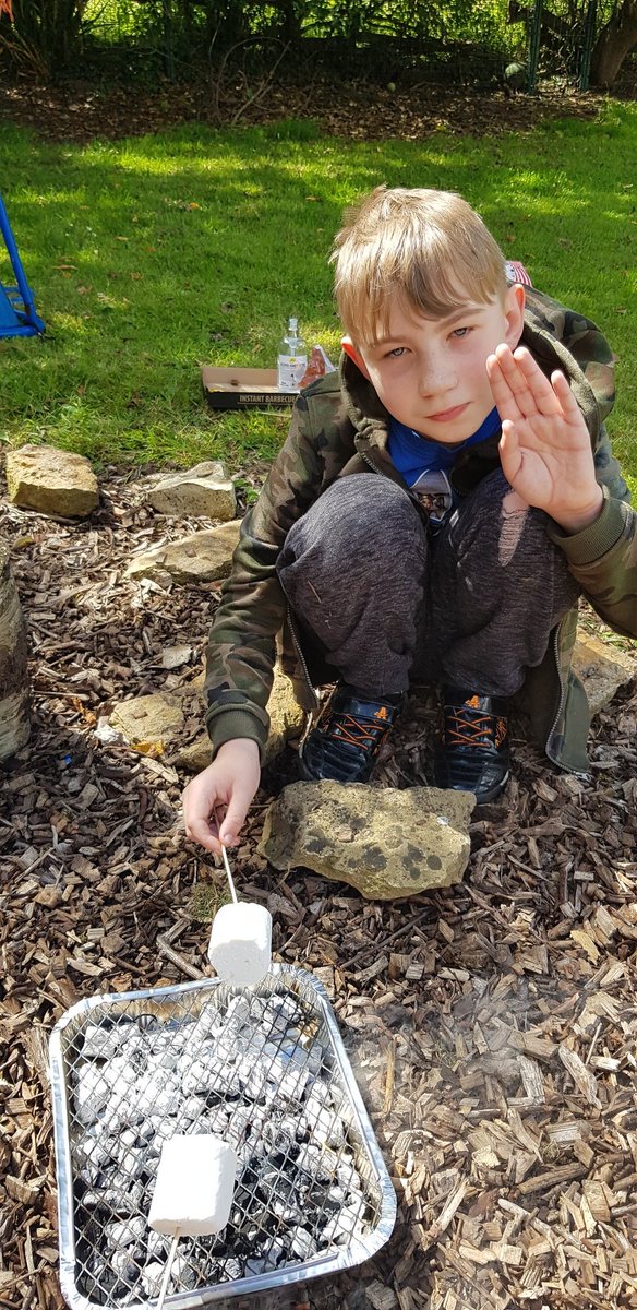 EndeavourClass's tweet image. More yummy S'mores! @normanbyspital #Classof2020