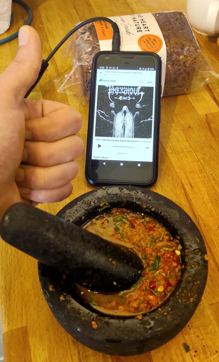 PloxaMusic's tweet photo. Marinading with TIMEGHOUL! Nudity highly recommended #timeghoul #tumeric  https://t.co/pirao4PTaN https://t.co/DLJzZAB7sf