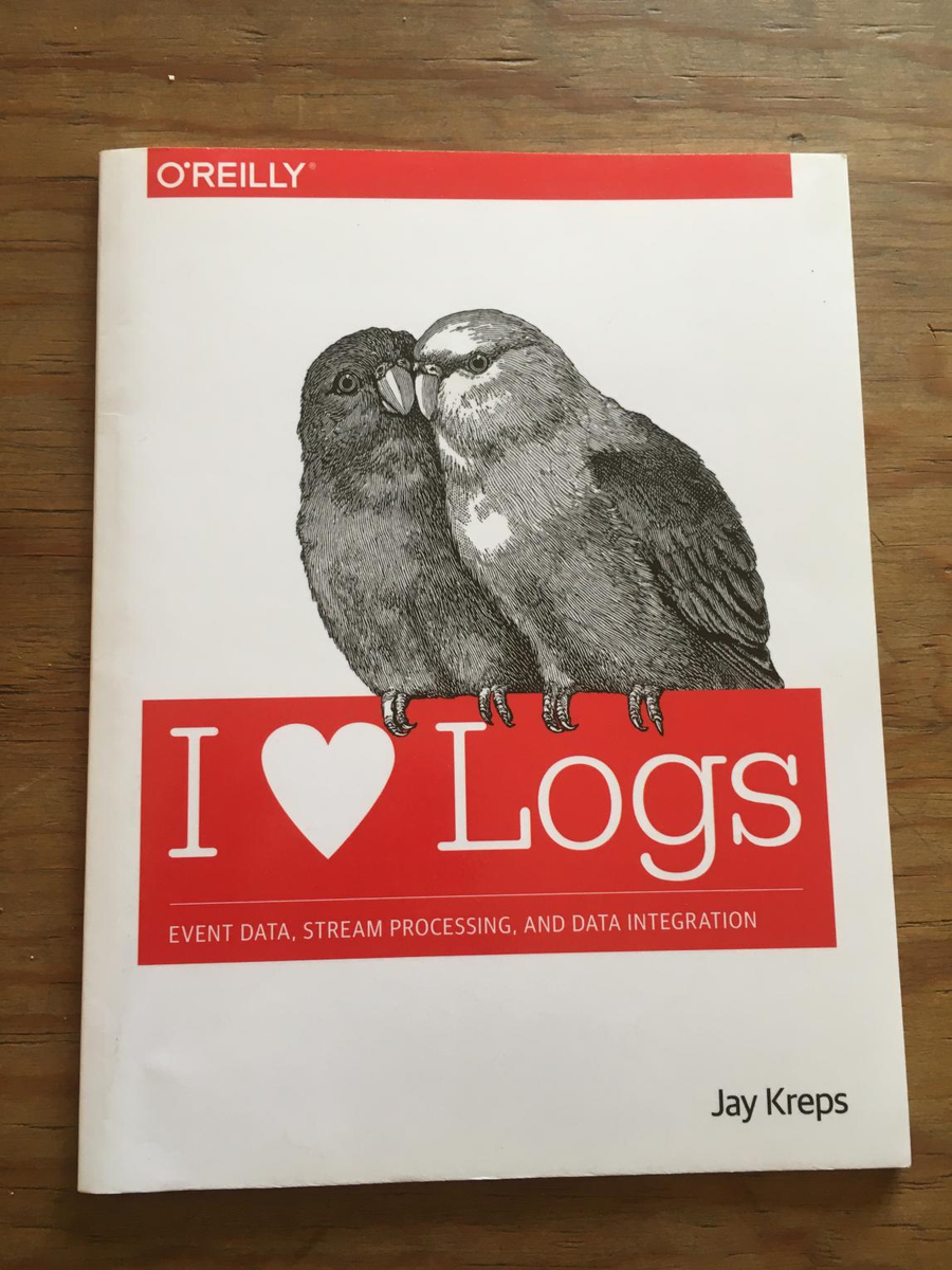 MachinesAreUs's tweet photo. A una padawan le asigné la corrección del uso de logs en un legacy, y pues no le gustó la asignación que porque aburrido. Pero le cuento que todo el tema de ingeniería de logs puede ser muy interesante. Me hizo sacar mi libro. #HappyLogging https://t.co/2UiMpI9HFJ