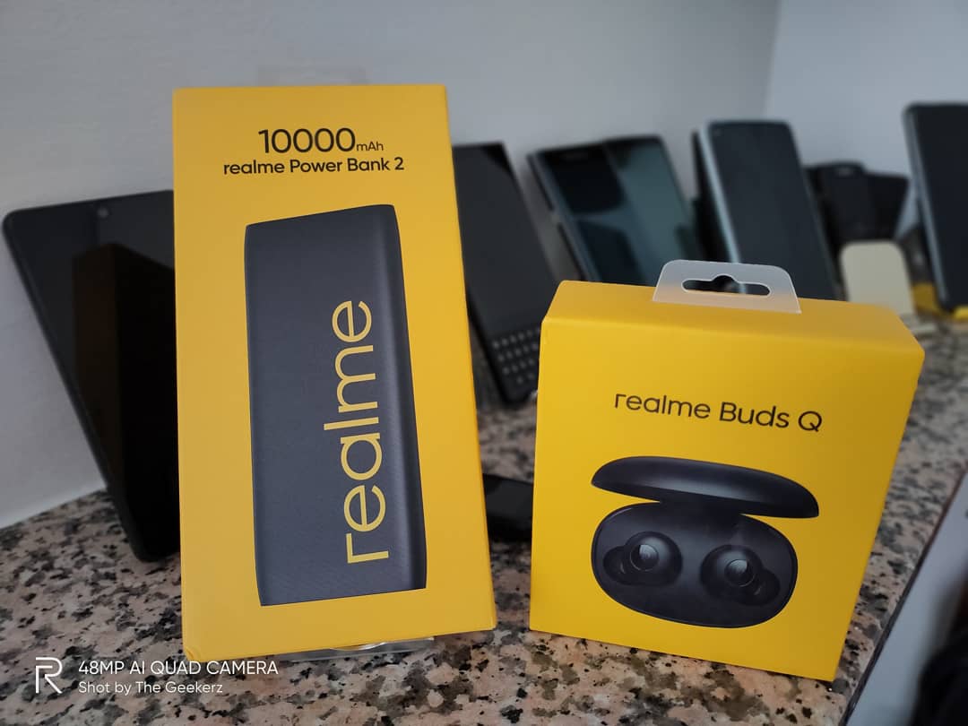 mspiccia's tweet photo. Nuovi arrivi @thegeekerz Ecco #realmeBudsQ e #realmePowerbank2 #realmeX505G https://t.co/cVDwmNu8nP