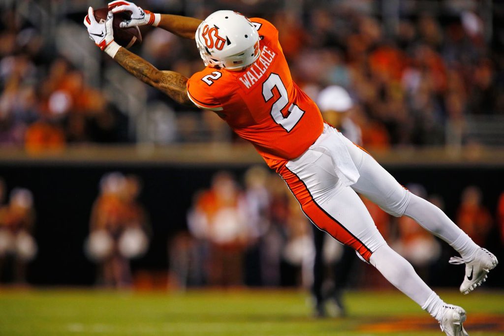 SSN_CollegeFB's tweet photo. 2020 CFB’s Most Exciting Offenses:

1. Oklahoma State
2. Ohio State
3. Oklahoma
4. Alabama
5. Oregon
6. Clemson
7. LSU
8. Minnesota
9. Louisville
10. Georgia
11. USC
12. Iowa State

Agree? Disagree? Retweet and Reply! https://t.co/cajv5gPzOV