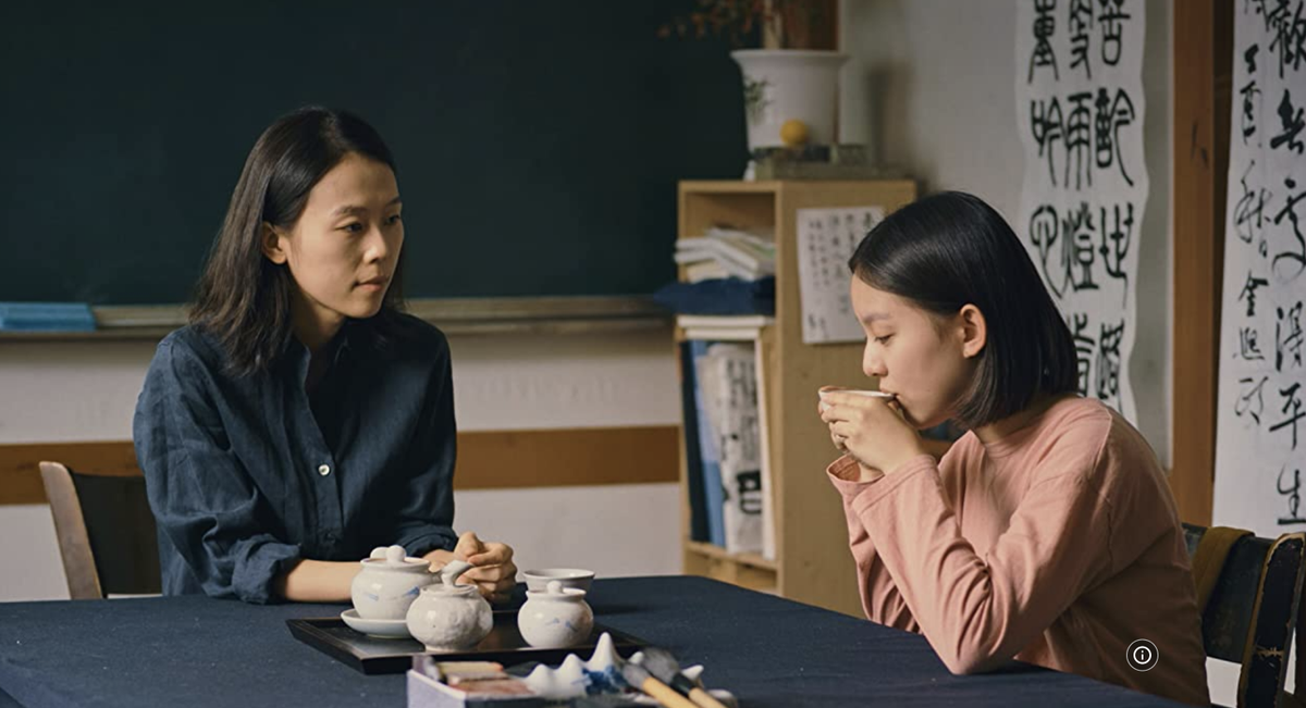 queerguru's tweet photo. Queerguru reviews #HouseOfHummingbird an excellent Korean #queer coming-of-age story screening online @KinoLorber Marquee Virtual Cinema https://t.co/kWL26hfSda #BoraKim @DavidNinh @ILoveGayMovies https://t.co/H5Ib56JKpl