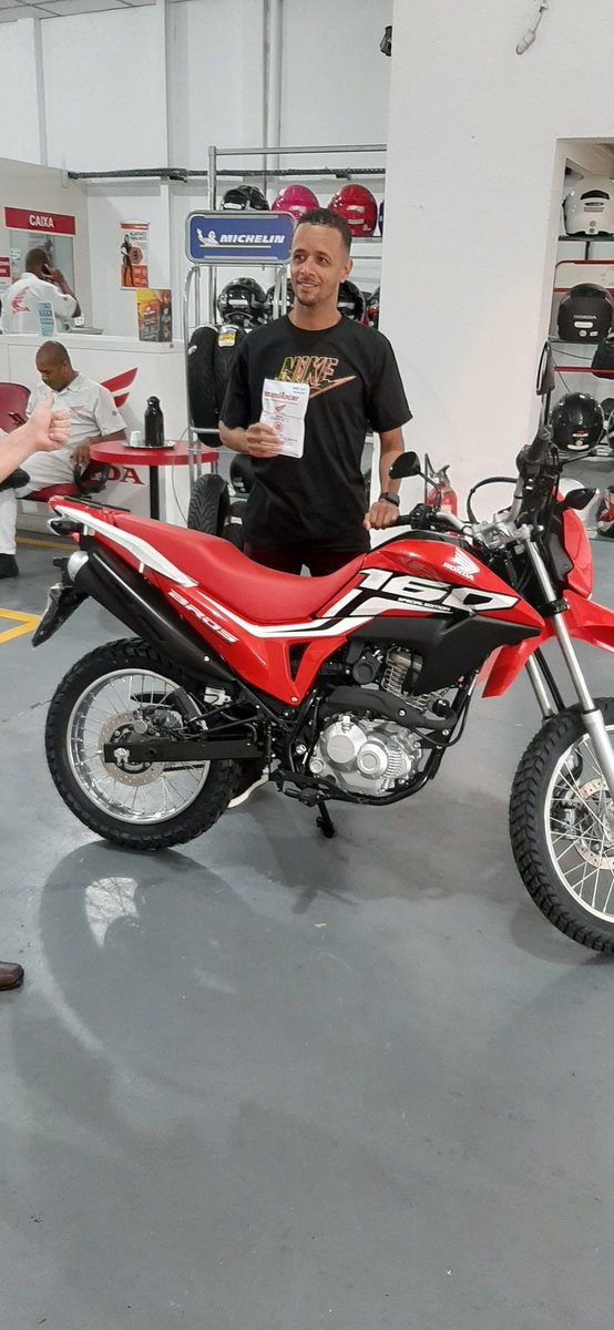 BrRamiro17's tweet photo. Hj é dia de festa em dose dupla , Muito obg por me conceder mais uma primavera , e me presentear com esse lindo presente muito obg Deus sem vc não sou nada , sei muito  bem que lá de cima a  minha mãe está muito orgulhosa pelas conquista que tenho feito , só tenho a agradecer .. https://t.co/fI0fhKDFRm