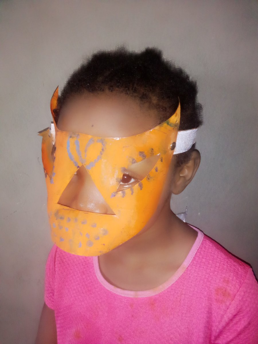 toyinoshaniwa1's tweet photo. Plastic as non-degradable&amp; improper disposal causes #blockeddrainages #pollution #aquatichealth hazard and also to human @toyinoshaniwa1  is collecting  plastic bottle wastes &amp; converts to children party masks @realwecyclers @CoalitionWaste @NatureCaresRC @PlasticBank https://t.co/8sZr5jhgAb