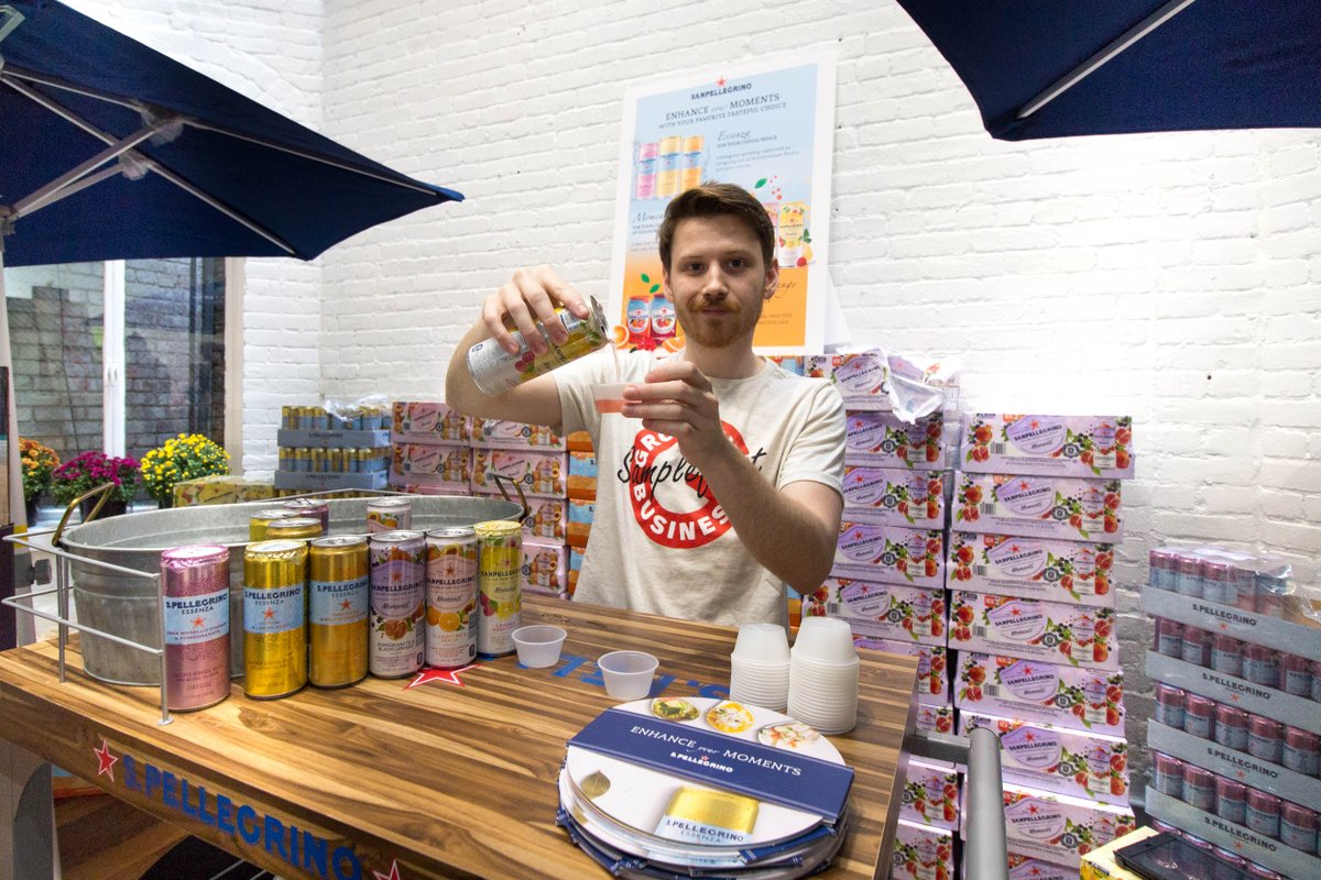 parasolpopup's tweet photo. Remember #Samplefest last September? Now that was fun! 
@WinsightGrocery https://t.co/nCfC1gZGNP
#Popup #SoHo #NYC https://t.co/9LRT98BrTG