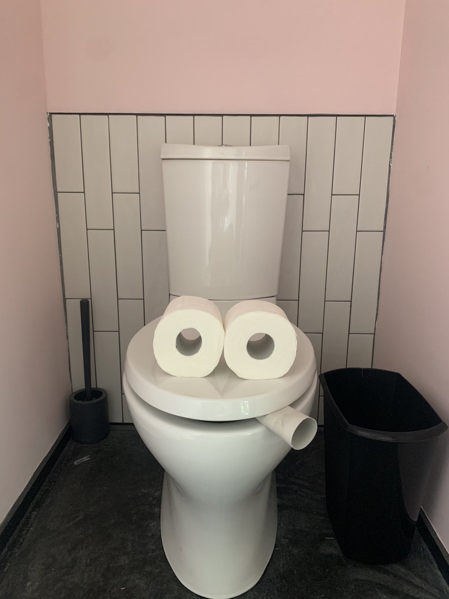 elanfear's tweet photo. Bo just FRANTICALLY yelled for me to come to the bathroom because the toilet was smoking....

😐😐😐😐😐 https://t.co/iN0AAdSl1s