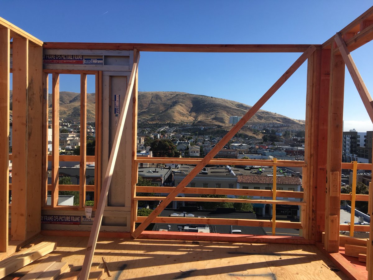 KPFF_SF's tweet photo. Check out the lovely view from 200 Linden Street! The fifth floor of wood/frames are currently being installed with the topping out party scheduled for the end of this upcoming week. #FieldDayFriday #BDEArchitecture @swinerton @SuffolkBuilds #HisenseRealEstate #Housing https://t.co/7ZyEemGCXh
