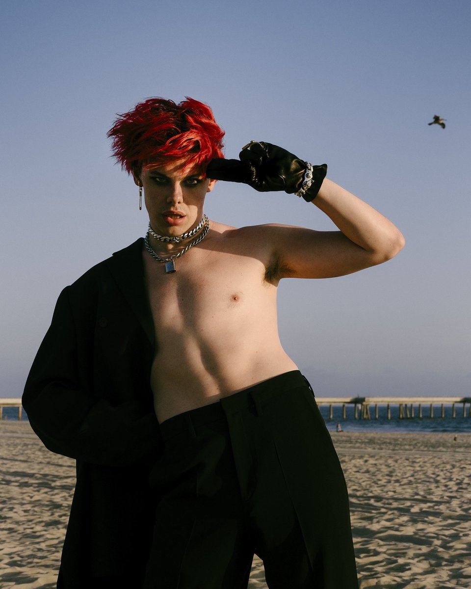 YUNGBLUD tweet media