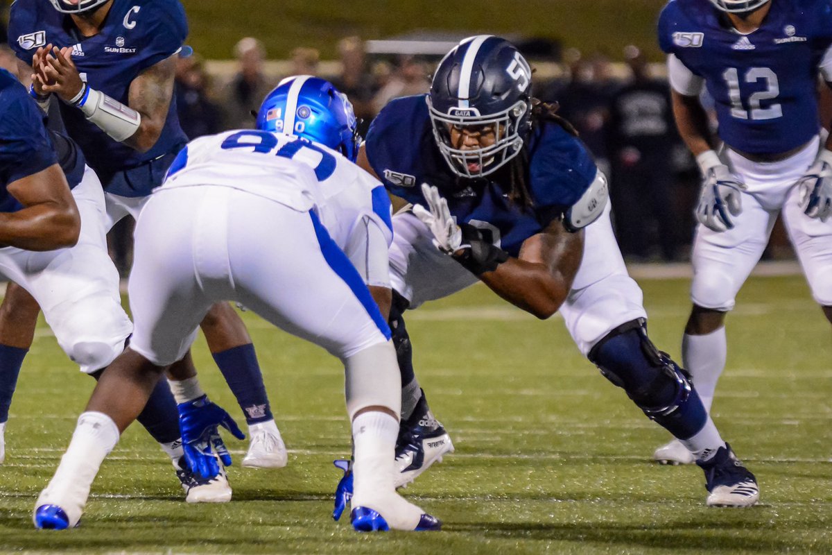 GSAthletics_FB's tweet photo. True Blue Friday 🔵⚪️

#HailSouthern | @18_JDK | @calebb_k https://t.co/TJpeFXJlof