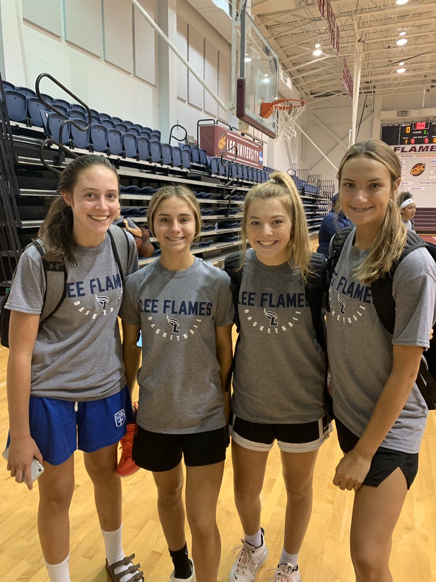 Great time at the @LeeUWBball camp with some of my 2023 <a href="/TNFLIGHTSELECT/">TNFS</a> teammates!!