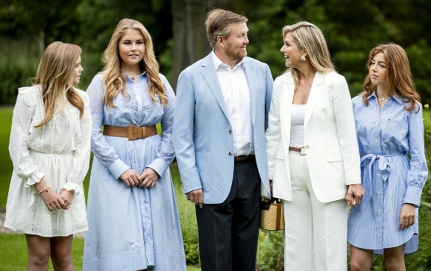 Theroyaldigest's tweet photo. A Family Fun-Filled Summer Photocall for the Dutch Royals https://t.co/DNMnSoFqOu https://t.co/TwHIOHL6Wc