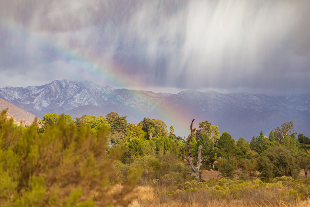 espiritucollect's tweet photo. We love the beautiful mountains of Ojai, which was one of the inspirations for the brand. "Jai" is short for Ojai, and "Ven" is short for Venice Beach. What inspires you? https://t.co/35OszYFkwb