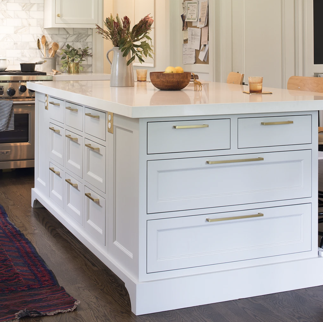 OneWeekBath's tweet photo. Yes, we create stunning kitchen islands you and your friends will swoon over!
Create you custom kitchen with us now.
#kitchen #kitchenrenovation #kitchendesign #kitchengoals #kitchenisland #kitchenlook #interiordesign https://t.co/l0UeJ55sWC