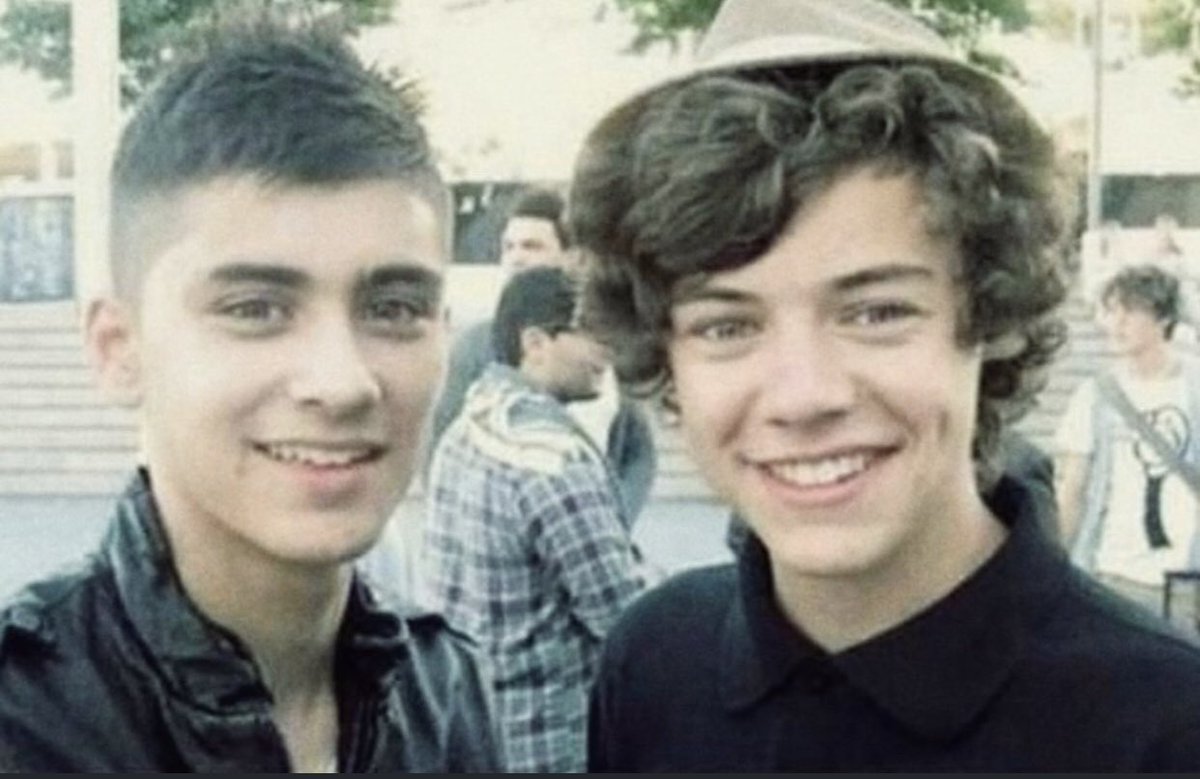 These two clowns being frickin loud.-a thread- #ZarryFriendship