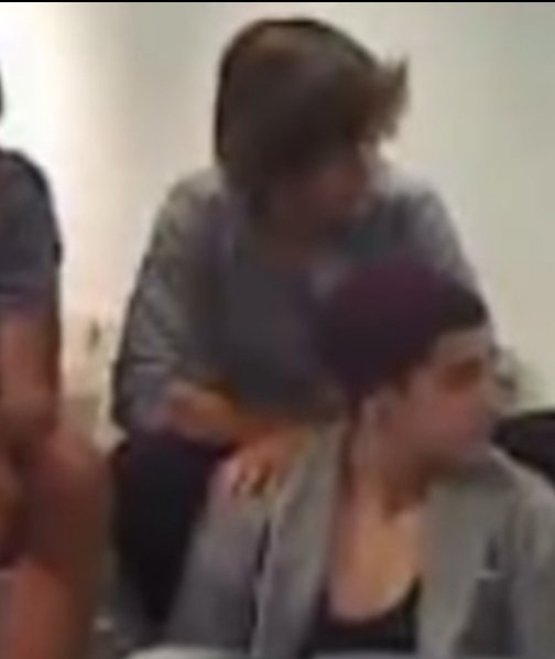 Nobody will notice if I always touch him and lean more than necessary right? #ZarryFriendship