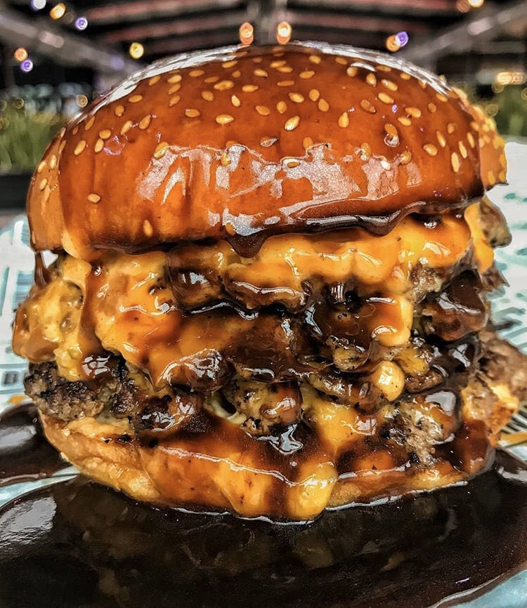 kitilas_kitchen's tweet photo. How dirty do you want your burger๐, its that time of the weekend where you get to enjoy the dirtiest nasty burgers๐๐ in town
#kitilaskitchen #welcomehome #kijitonyama #engineeringoffood #kijitonyama #dirtyburger https://t.co/OiRxXlsCJ1